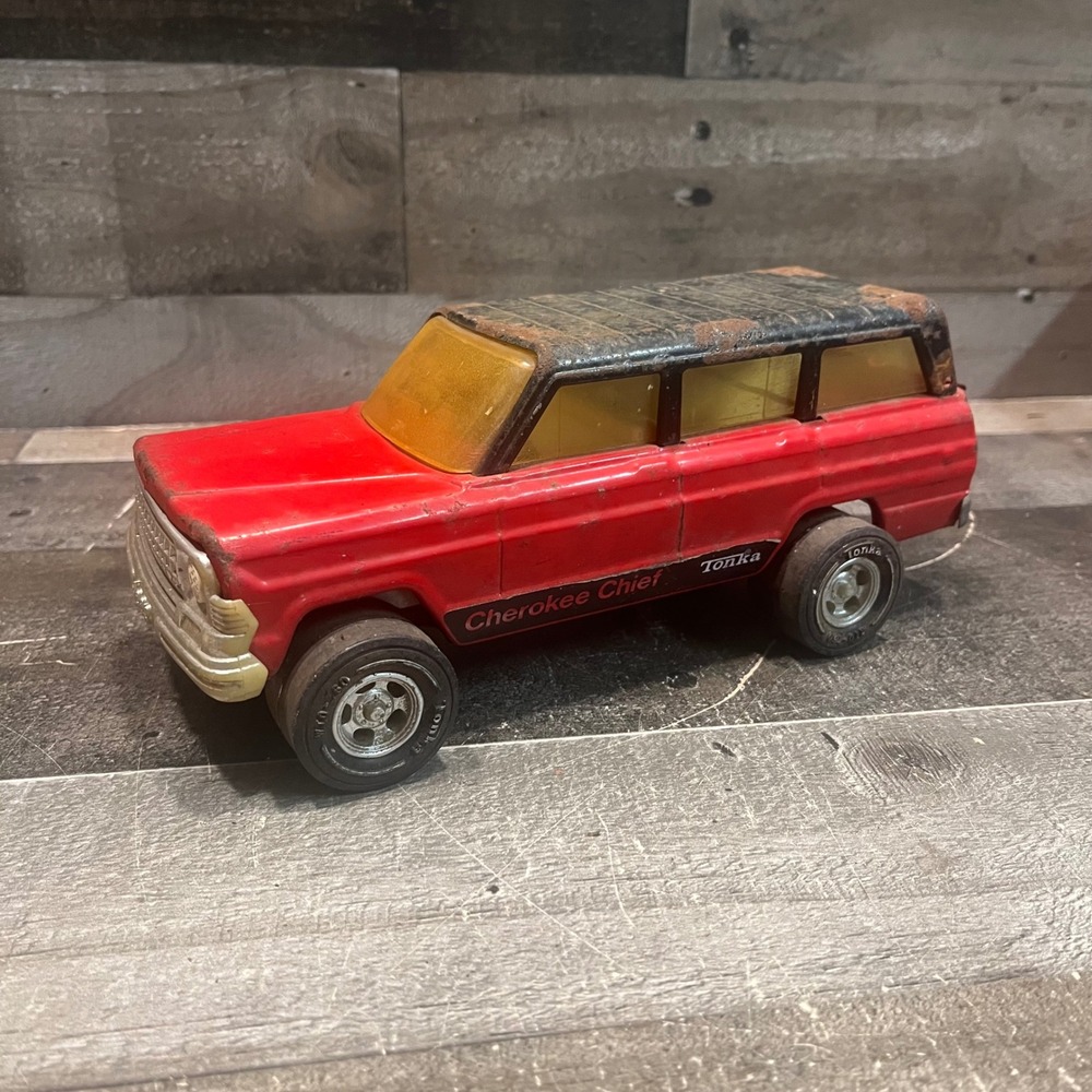 Vintage Tonka Jeep Cherokee Chief Pressed Steel Toy Truck Red Black 1970s